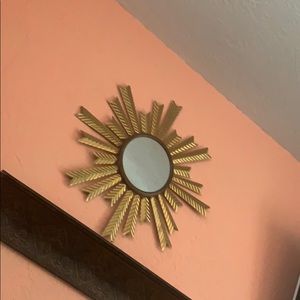 Meet your Posher, Pilar